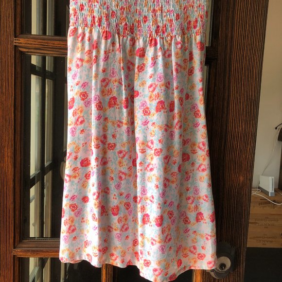 H&M Divided Floral Print Dress with Smocking - Picture 5 of 7